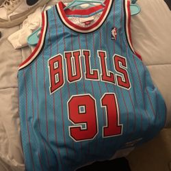 men’s rodman jersey size L never worn 