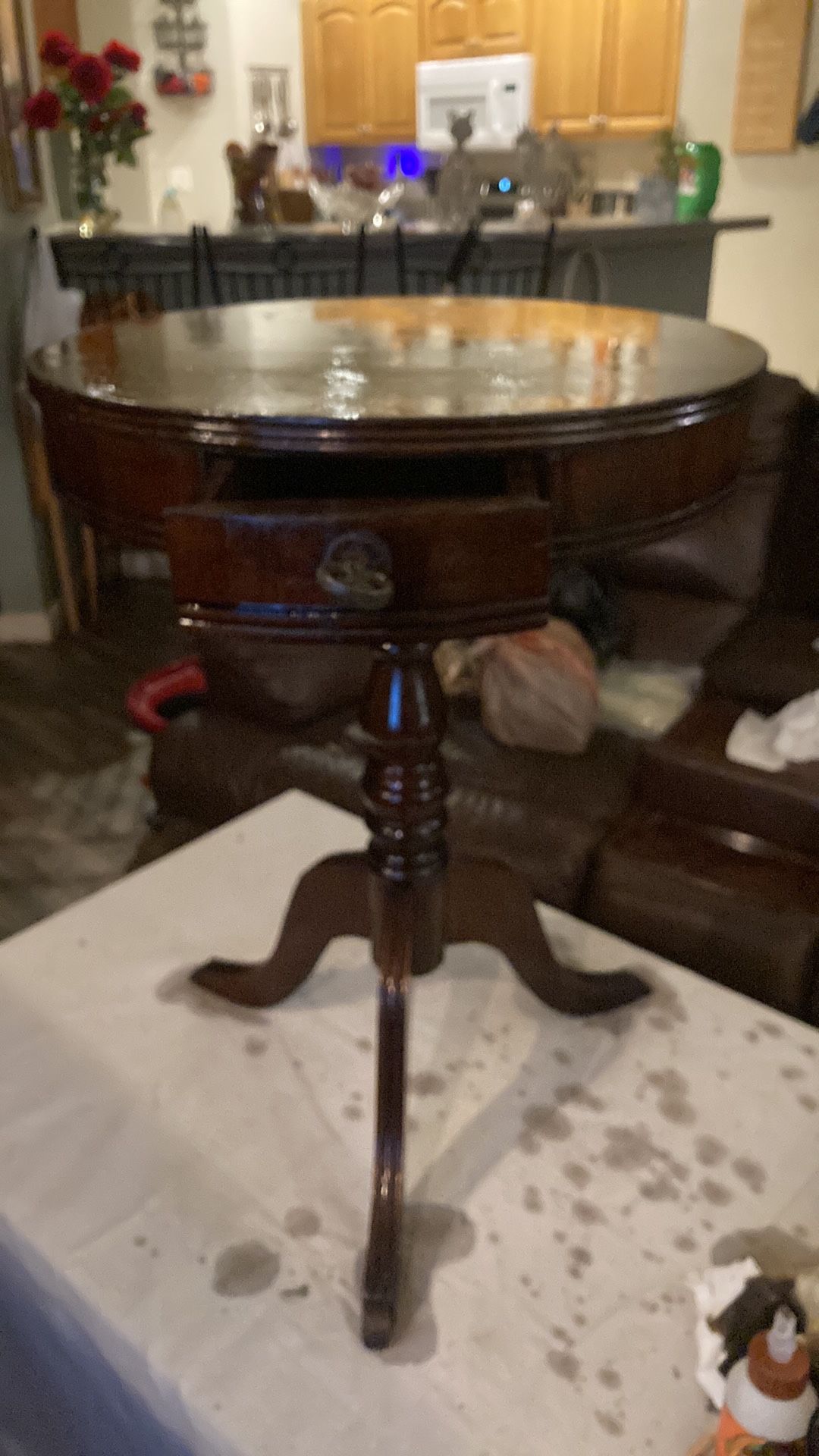 Antique solid wood pedestal table