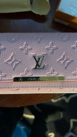Woman’s Designer Wallets 