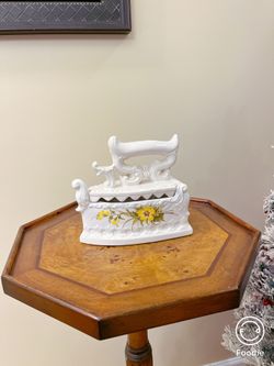Beautiful Italian-Made Ceramic Iron Trinket Box