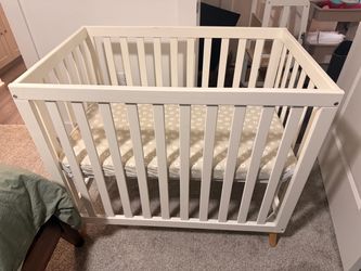 White Delta Mini Crib