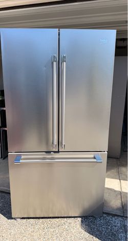 Beko 36” counter-Depth Stainless Steel,20 Cu.Ft  French Door Refrigerator.