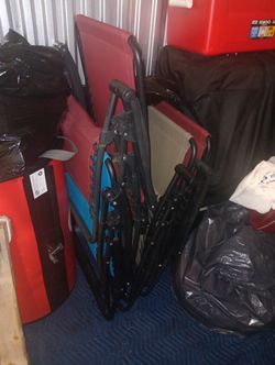 4 Foldable Gravity Chairs 