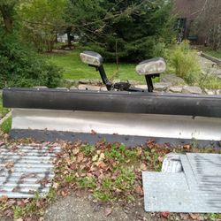 Snowdogg  Snow Dogg 8 Ft Snow Plow MD 8