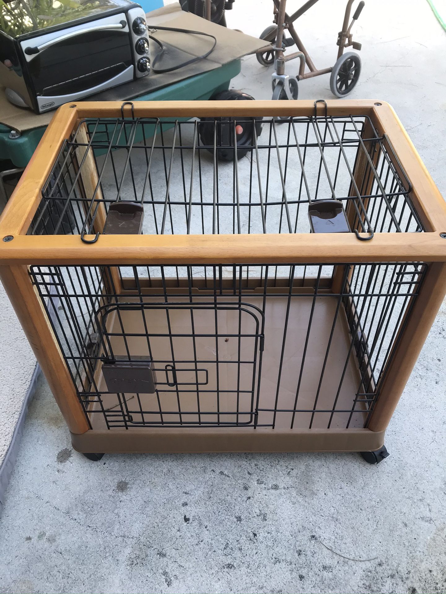 Training Pet crate. Sale