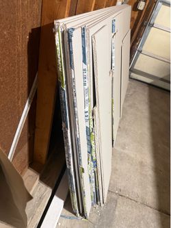 7 full pieces of drywall 1/2” thick 4x8 and some misc cut pieces