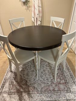 60” Round Dining Table with 4 Chairs