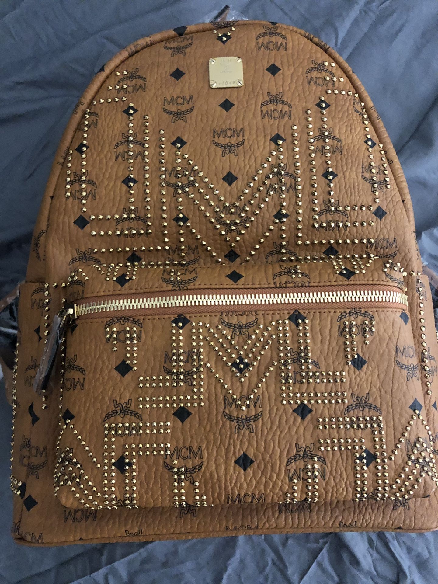 MCM BAG 10000000% Authentic