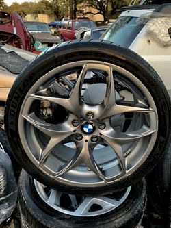 Single BMW X6 21” front wheel $450