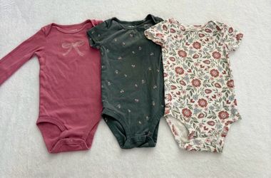 Baby girl onesies size 9 months