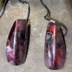 Tail Lights 2006 GMC Canyon 