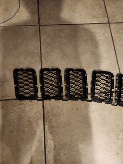 Jeep Gladiator Honeycomb Front Grill Inserts