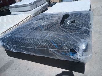 New king memory foam hybrid mattress only