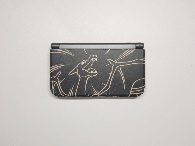 New Nintendo 3DS XL With Charizard Skin