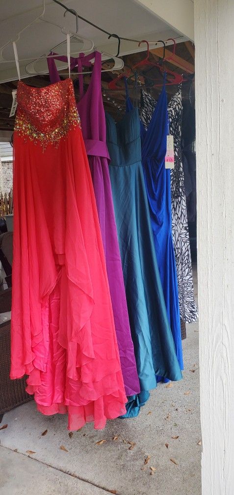 Homecoming/ Formal Dresses