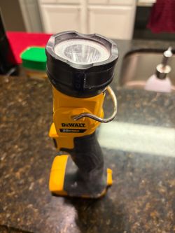 DEWALT 20V MAX LED Work Light