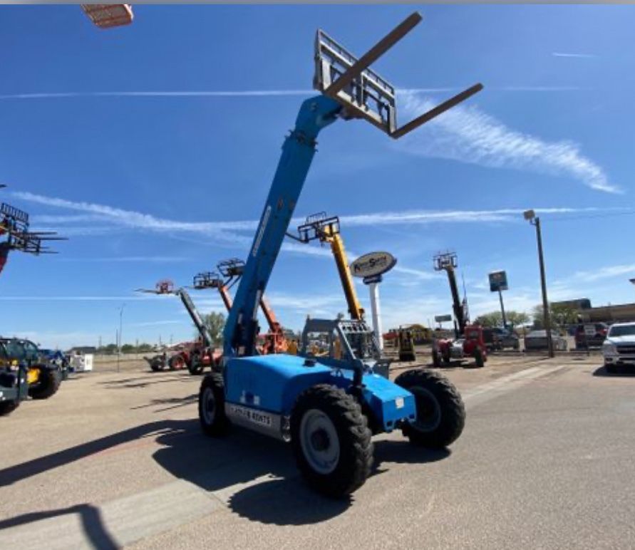 8K Genie Telehandler