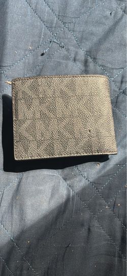 Black Pebbled Leather Bifold Wallet