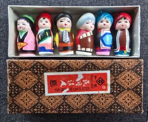 Huishan clay figurines or "minjianniren"