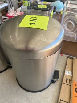 Trash can