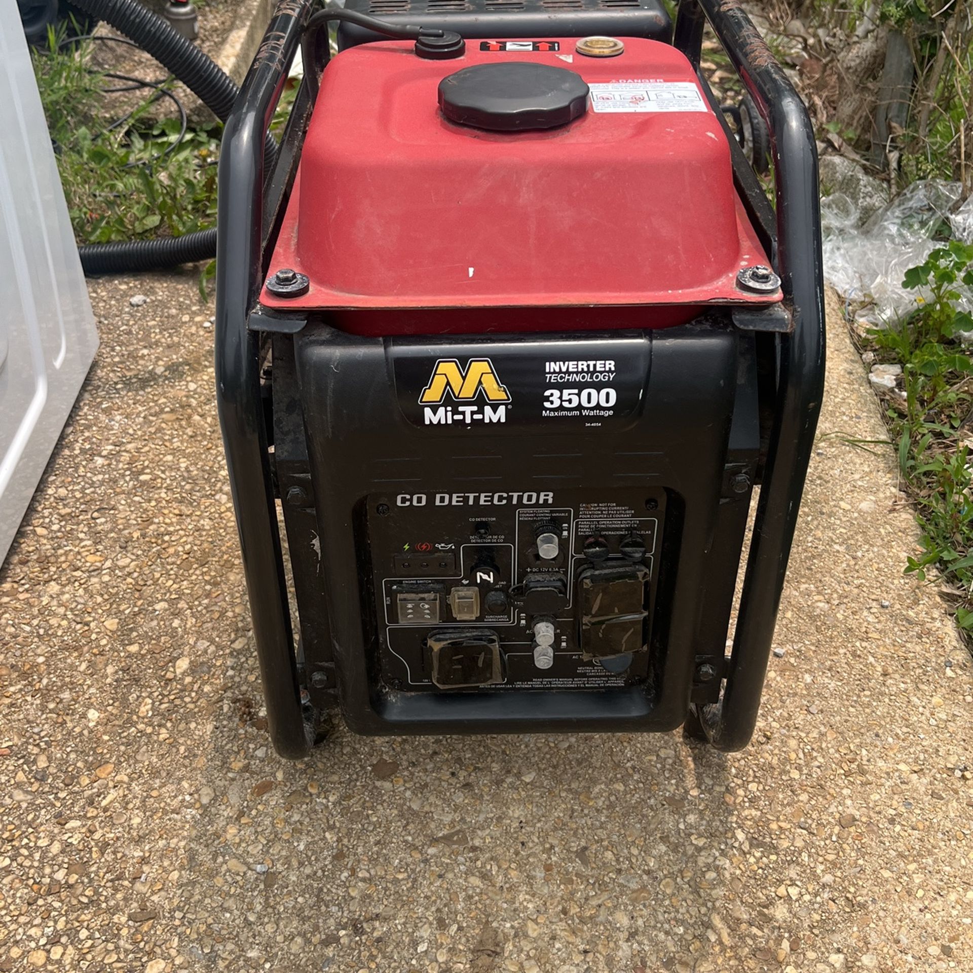 Mi-T-M GEN-3500-IMM1 Gasoline Inverter/Generator w/3500-Watt