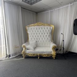 Throne Chair 