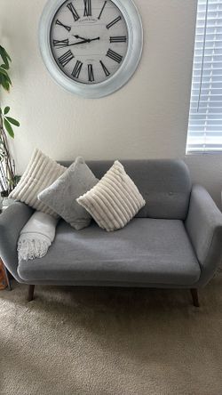 Love seat