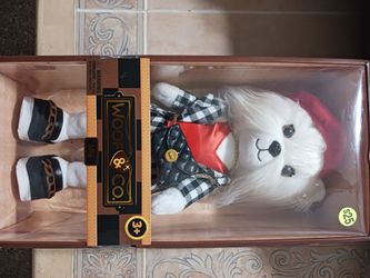 WOOF & CO. Lily