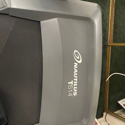 Nautilus T614 Treadmill
