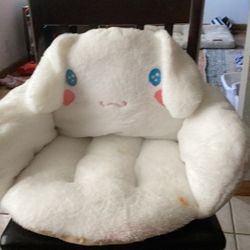 Cinnamon roll chair