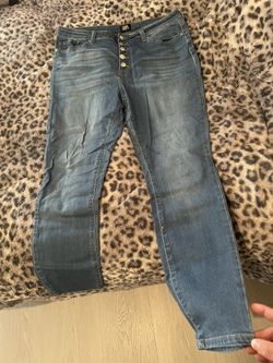 Simple Society Woman’s Jean