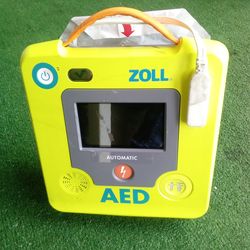 Zoll it's a aed machine
