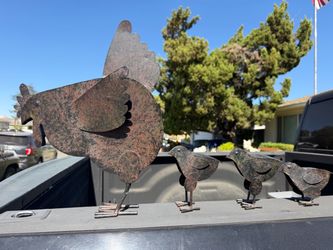 Metal Hen and Chicks Garden Sculpture Set