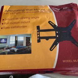 Brand New Articulating Wall Mount For TVs and Monitors