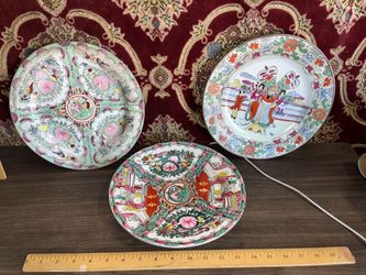 3 Chinese Porcelain Plates