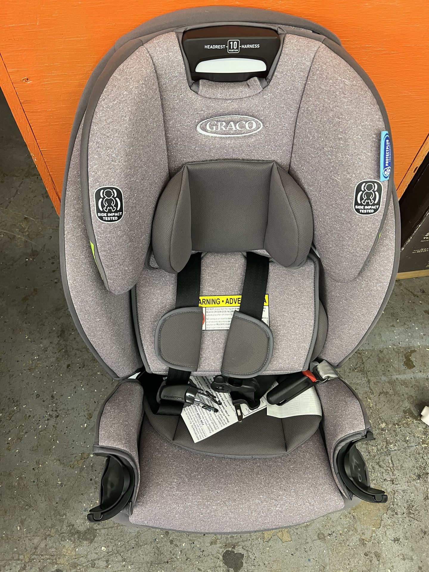 Graco SlimFit 3-in-1 Convertible Car Seat for Sale in Fullerton, CA -  OfferUp