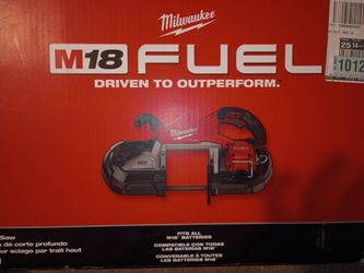 Milwaukee M18 Fuel Band Saw
