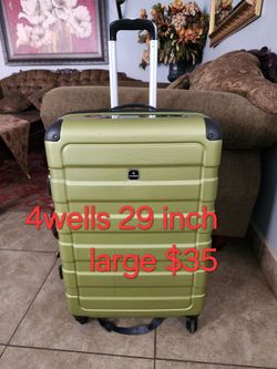 Large 29 inch luggage /suitcase for travel