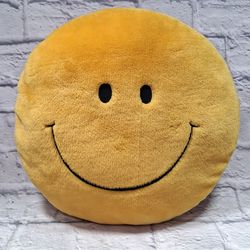 VINTAGE SMILEY FACE PILLOW