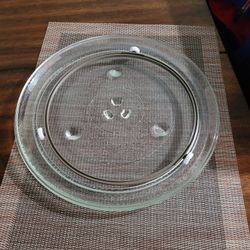 Microwave Plate. $10 Firm.