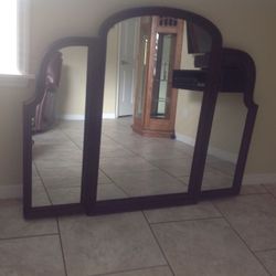 Maple tri fold dresser mirror