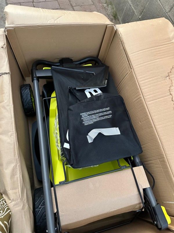 RYOBI40V HP Brushless 20 in. Cordless Electric Battery Walk...