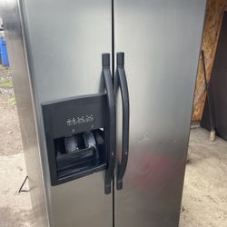 Side By Side Refrigerator 