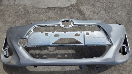 2015/2016/2017/2018 Toyota Prius C front bumper cover