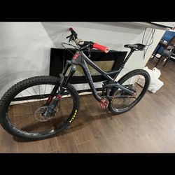 mountain bike double adjustable suspension and 10 speed changes