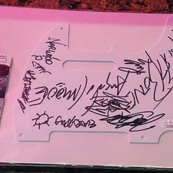 JSA COA FISHBONE 6X SIGNED Guitar Pickguard 