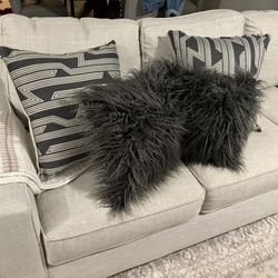 Couch Accent Pillows
