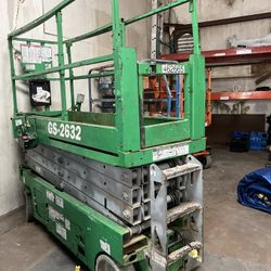 Scissors Lift 19ft 26ft 32ft