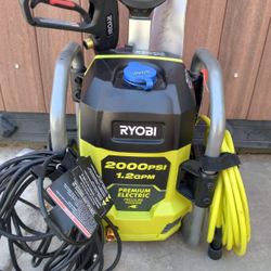 PRESSURE WASHER 2000PSI 