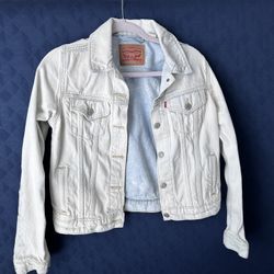 Women’s Denim Jacket